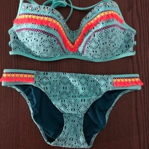 NEVER WORN 2 piece swimsuit